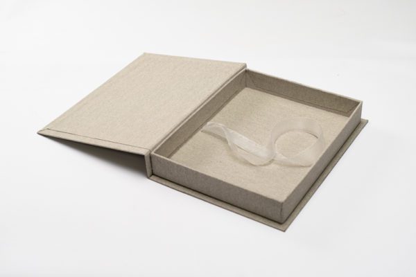 Square Flip Linen Box